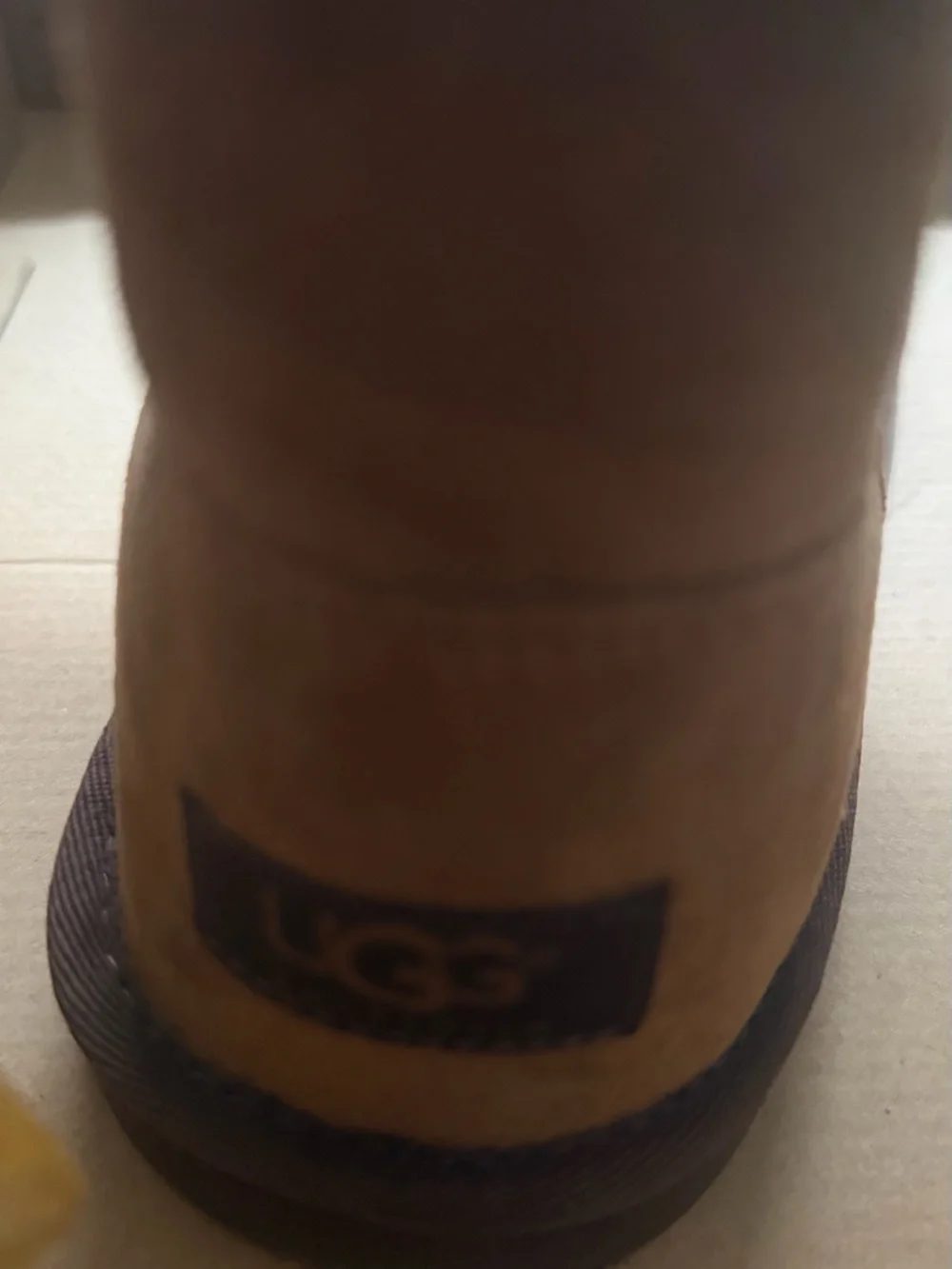 UGG Men's Chukka Boot in Chestnut Suede